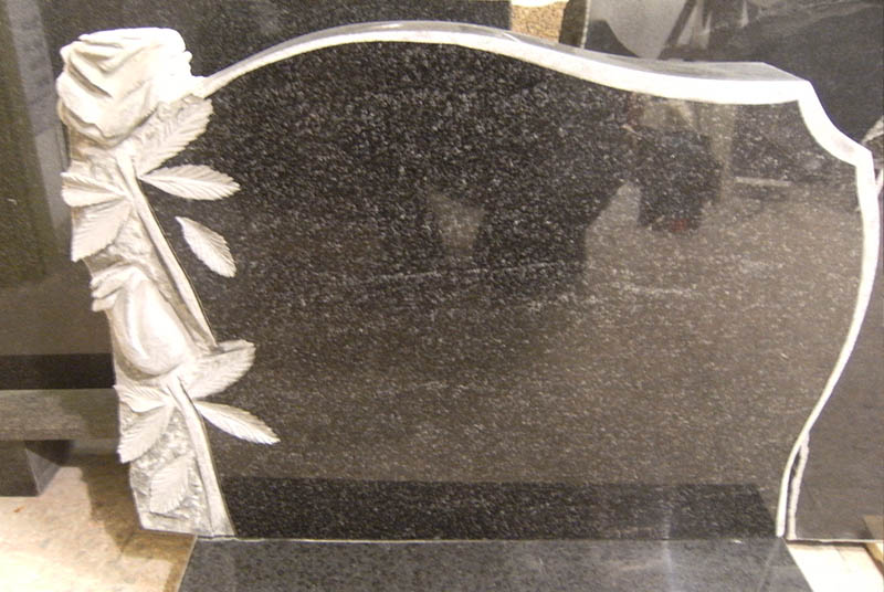 Hauasambad skulptuursete kaunistustega